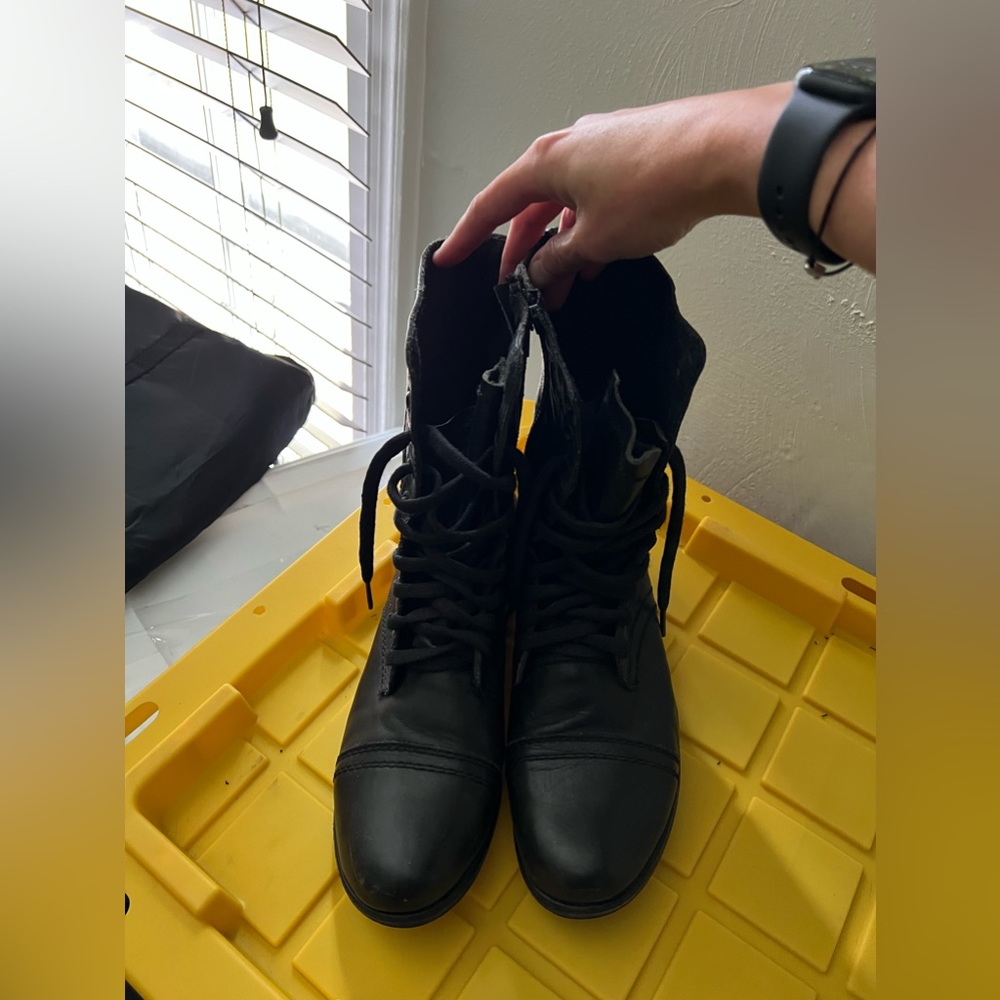 Troopa boots